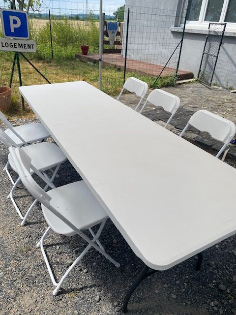Table et chaises